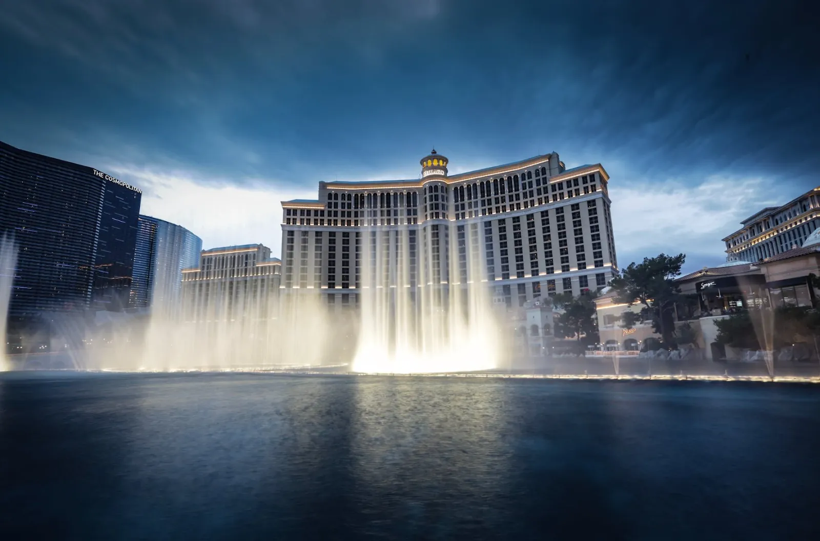How the New Las Vegas Pool Restrictions Affect You