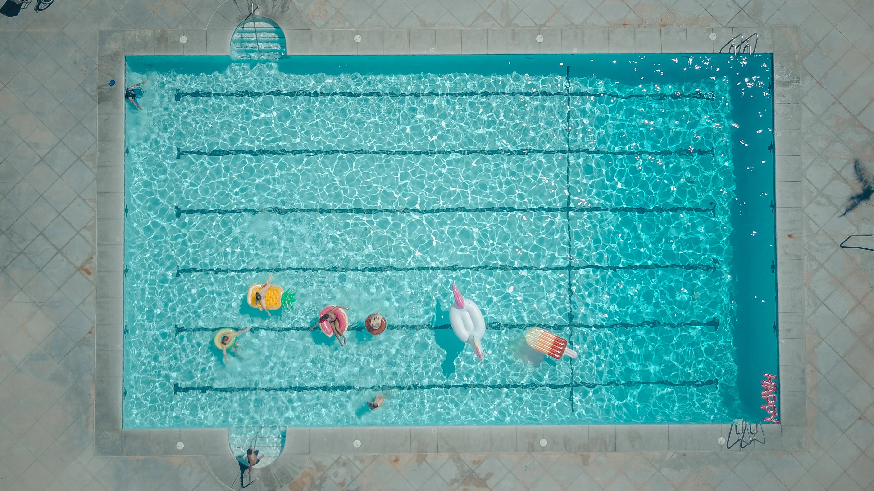 Is Hiring a Swimming Pool Maintenance Service Worth It?